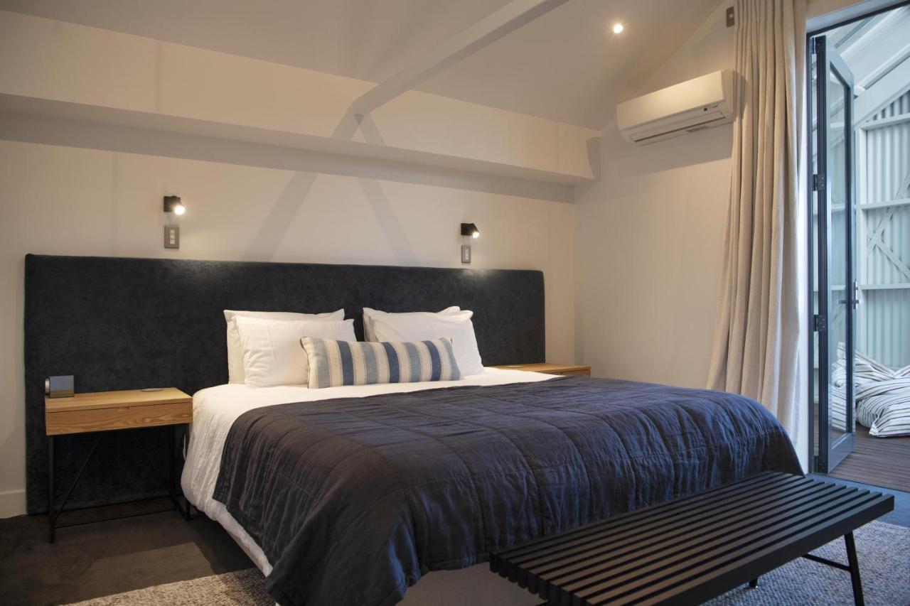 Loft At Shed 5 - Ahuriri Holiday Apartment เนเปียร์ ภายนอก รูปภาพ