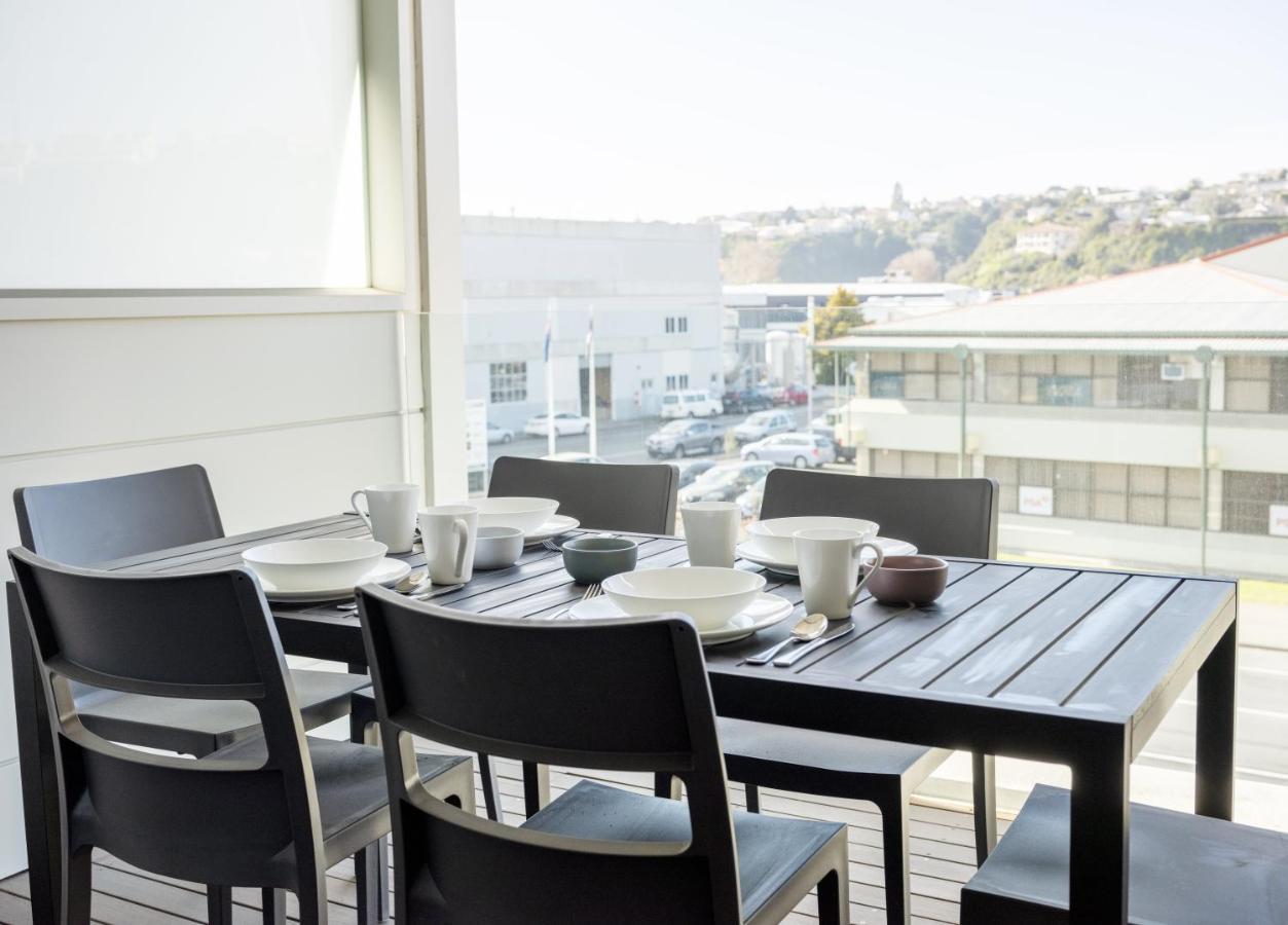Loft At Shed 5 - Ahuriri Holiday Apartment เนเปียร์ ภายนอก รูปภาพ